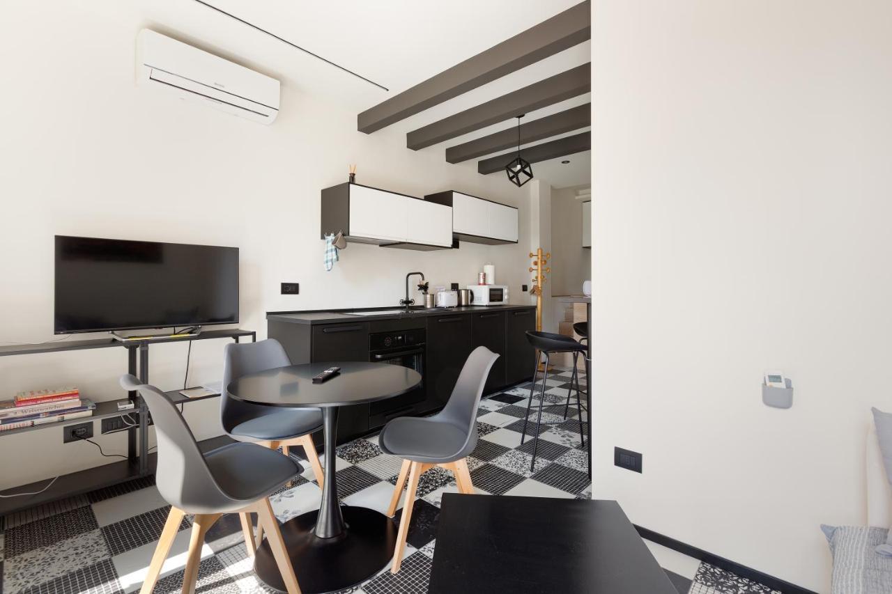 Milano Renovated Studio Apts Exterior photo